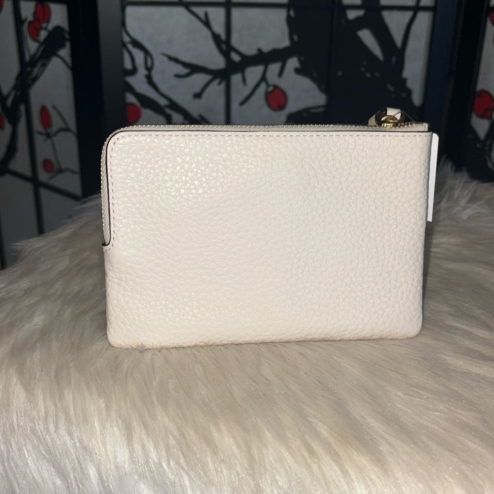 Coach L ZIP Wristlet - Picture 3 of 3